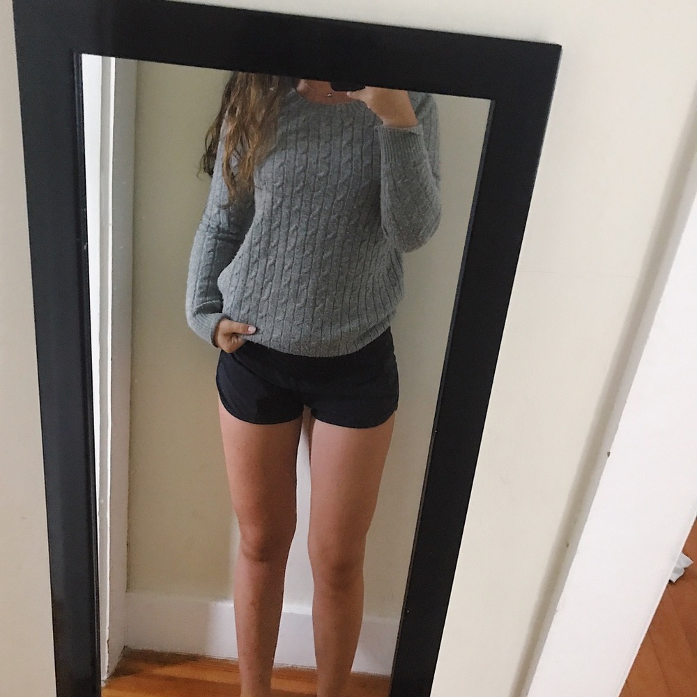 Lightly worn Jcrew cable knit sweater
